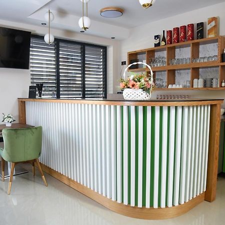 Šabac Merak Rooms & Caffe Bar מראה חיצוני תמונה