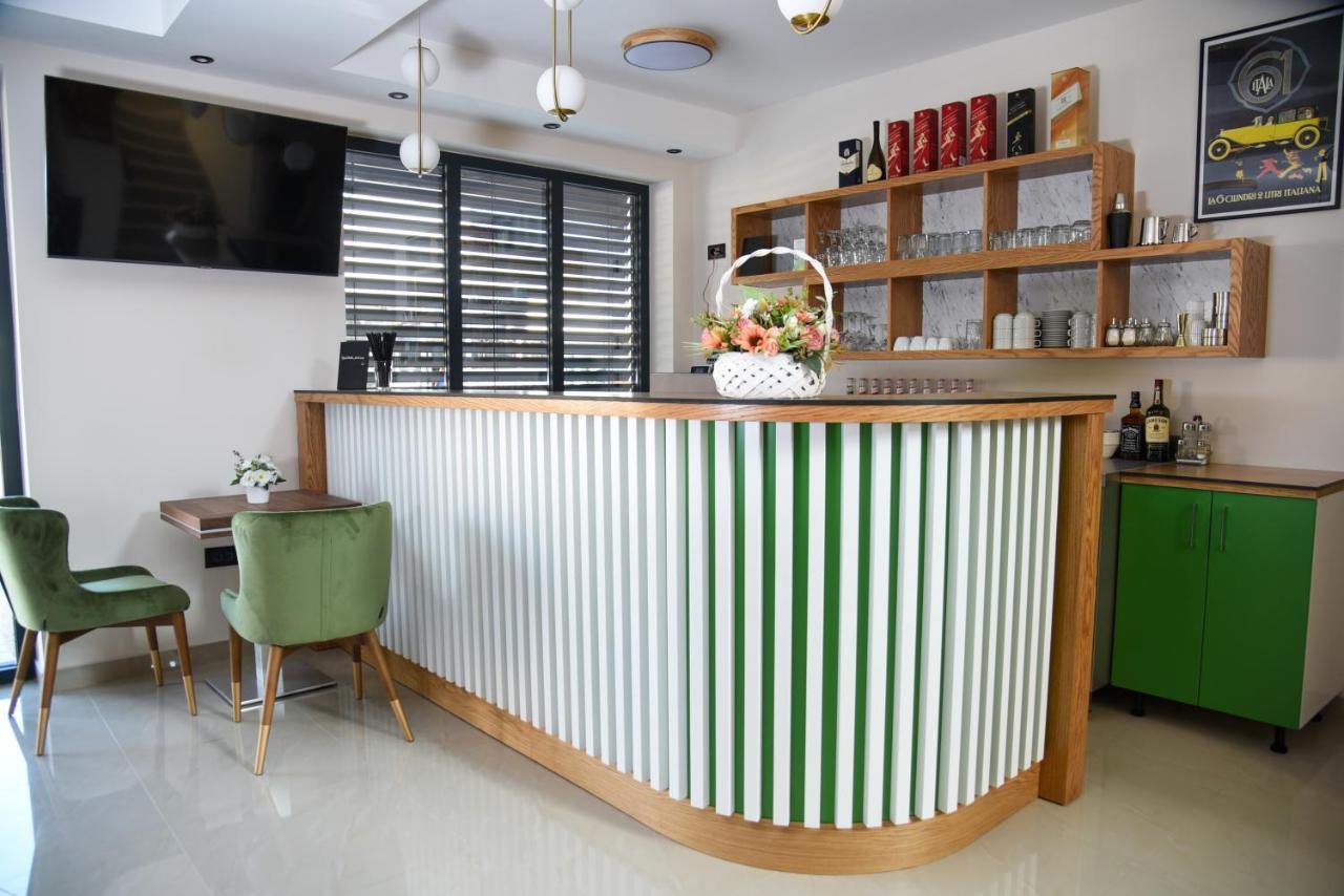 Šabac Merak Rooms & Caffe Bar מראה חיצוני תמונה