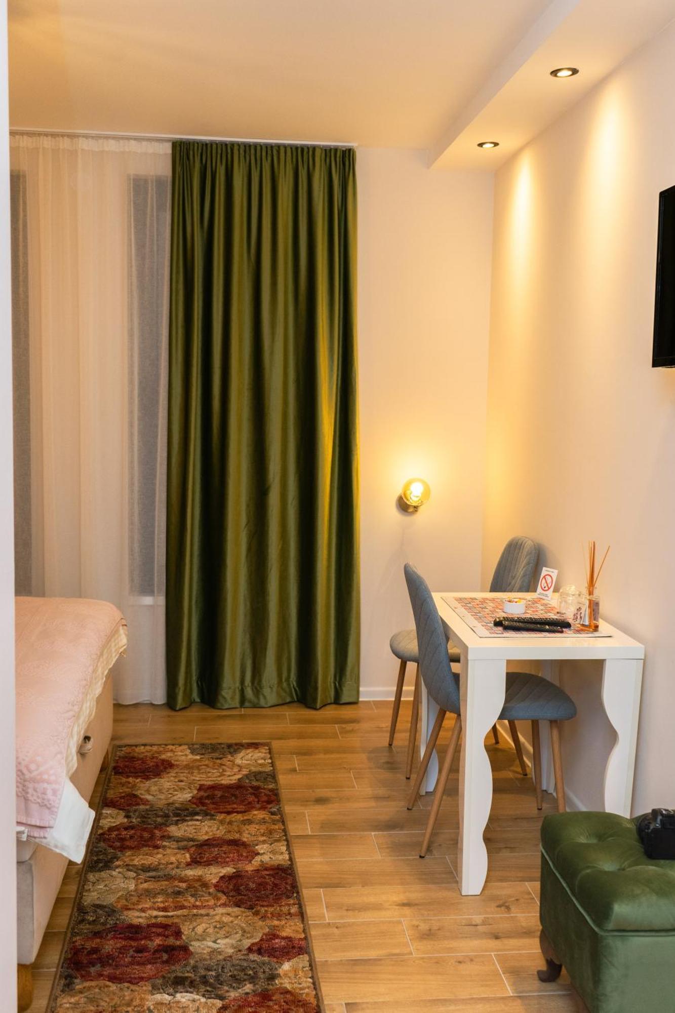 Šabac Merak Rooms & Caffe Bar מראה חיצוני תמונה