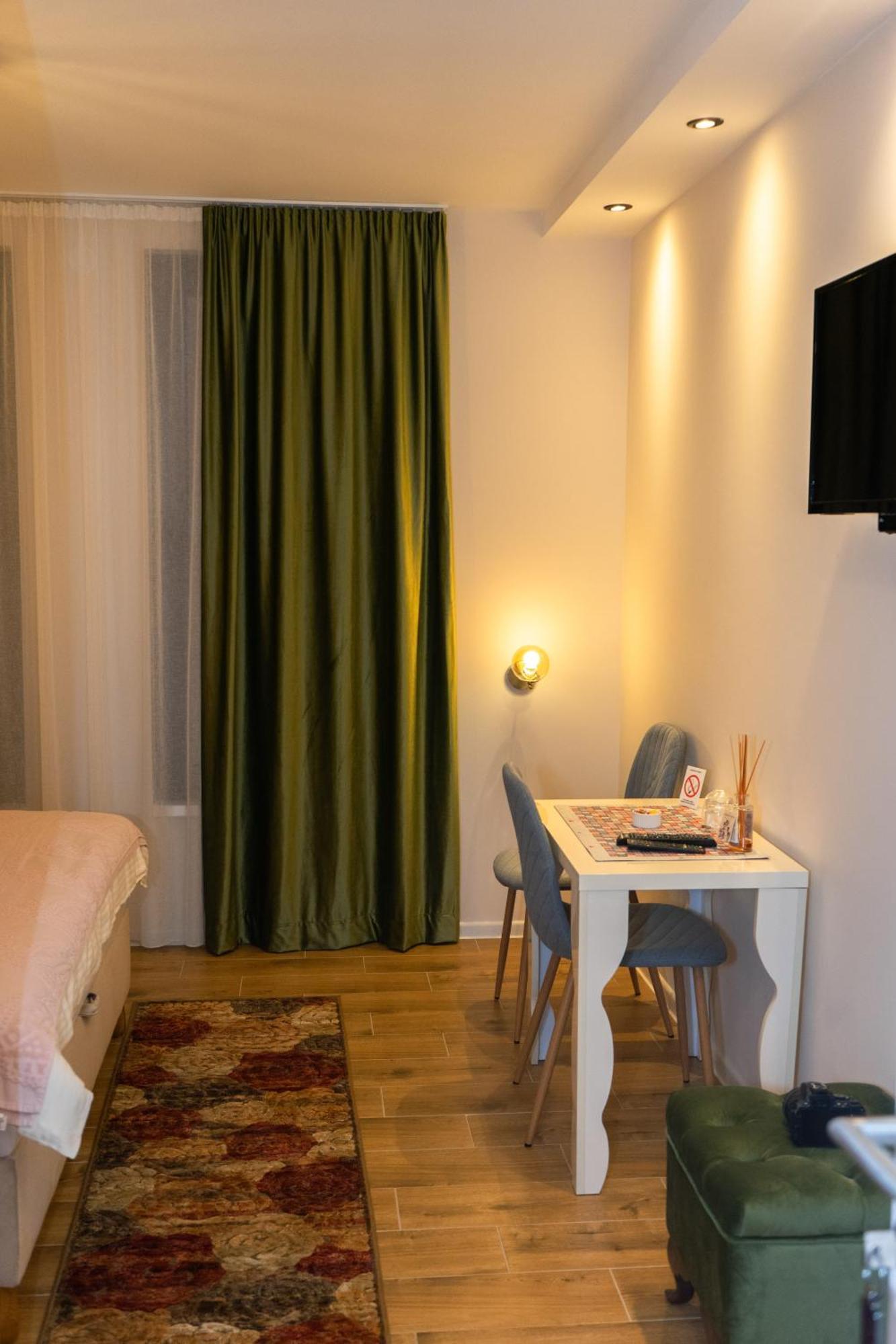 Šabac Merak Rooms & Caffe Bar מראה חיצוני תמונה