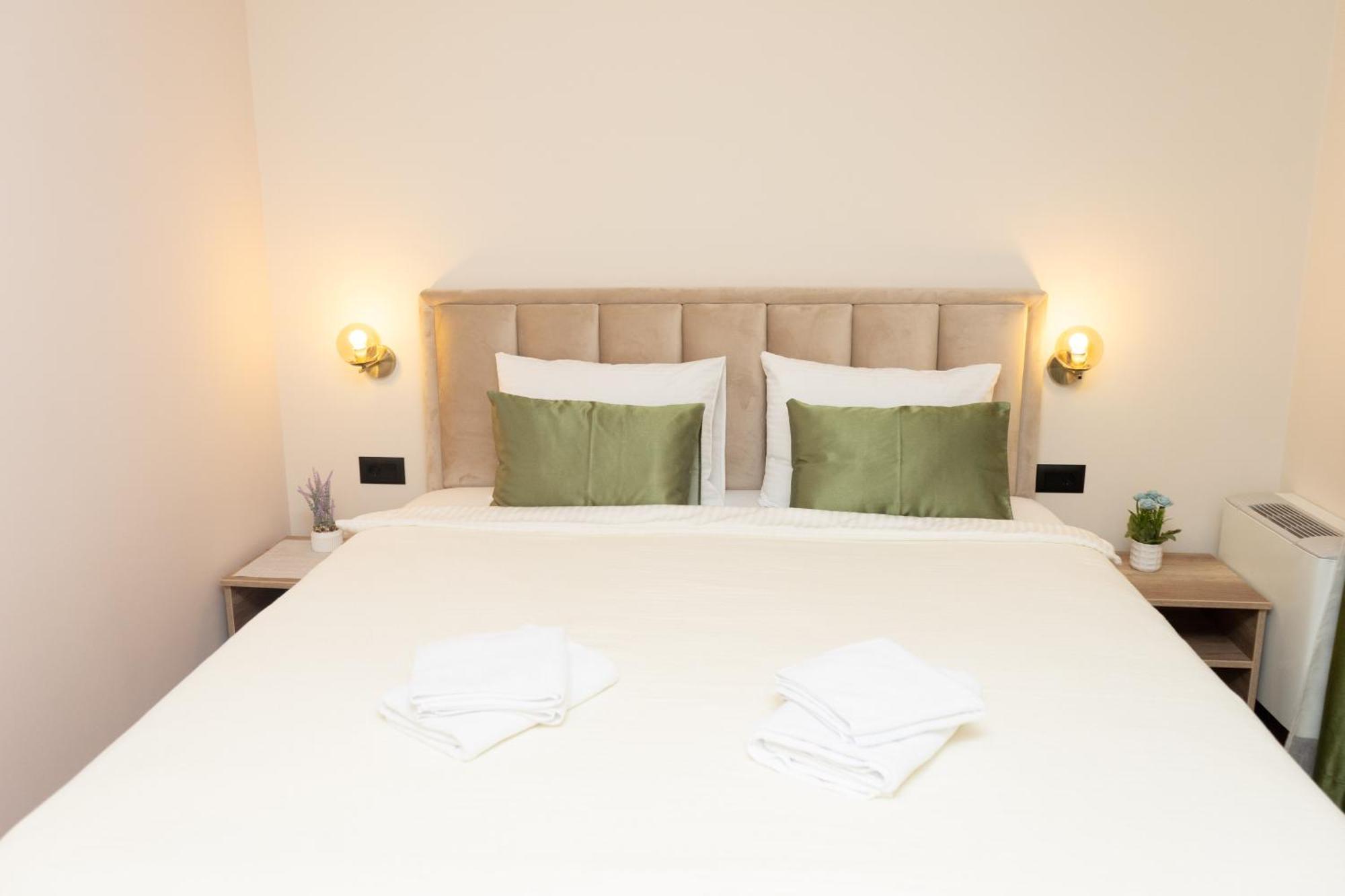 Šabac Merak Rooms & Caffe Bar מראה חיצוני תמונה