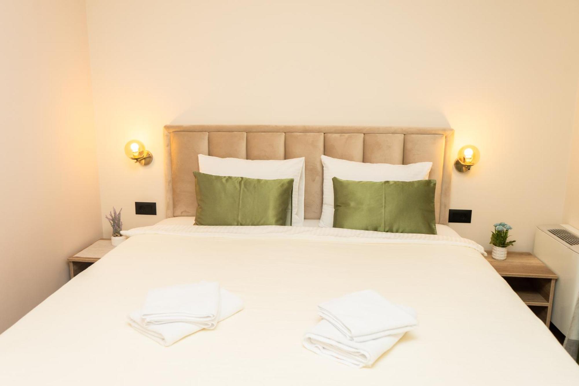 Šabac Merak Rooms & Caffe Bar מראה חיצוני תמונה