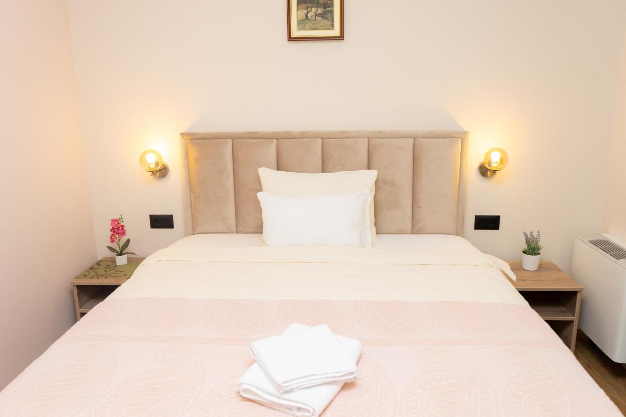 Šabac Merak Rooms & Caffe Bar מראה חיצוני תמונה